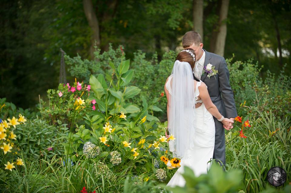 bride and groom wedding videography