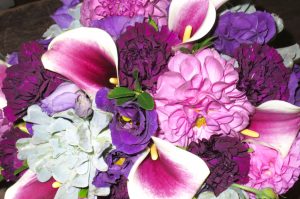 Summer Flower Bouquets - Lisianthus and Carnations