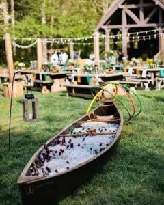 outdoor wedding serving alcohol ideas - outdoor wedding inspiration