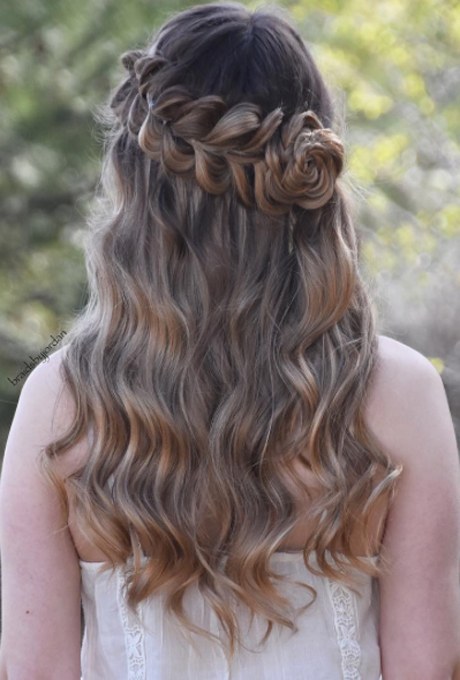 Glamorous Wedding Hairstyles That'll Make You Feel Like a Queen- WeddingMix